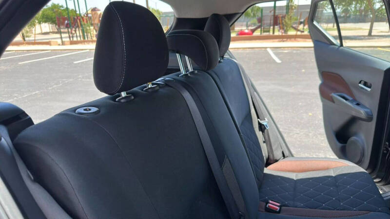 2020 Nissan Kicks SV