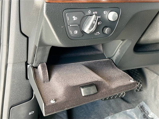 2021 Audi Q5 quattro Prestige 45 TFSI