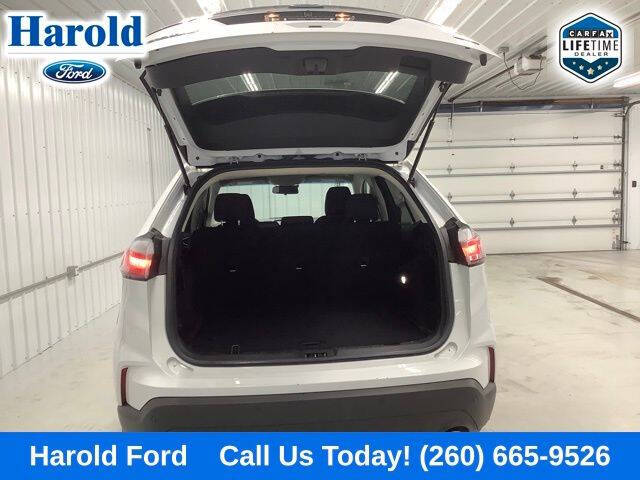 2020 Ford Edge SE