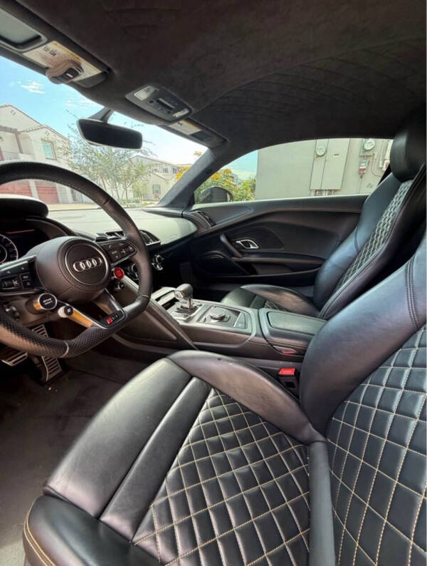 2017 Audi R8 5.2 quattro V10 Plus