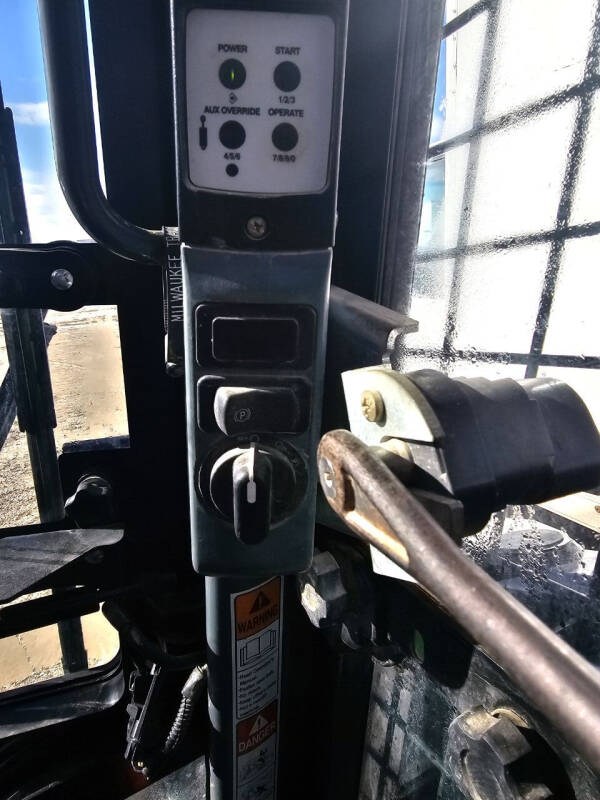 2016 New Holland C238