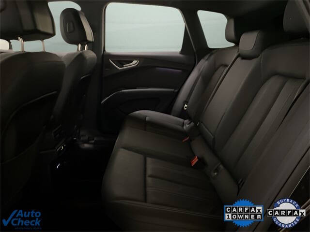 2024 Audi Q4 e-tron quattro Premium Plus 50