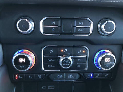 2022 GMC Yukon XL SLT