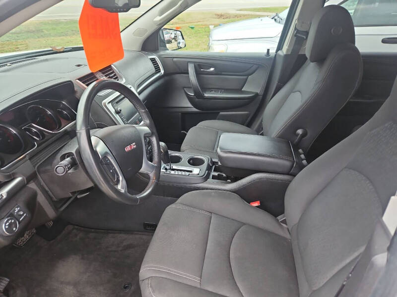 2016 GMC Acadia SLE-2