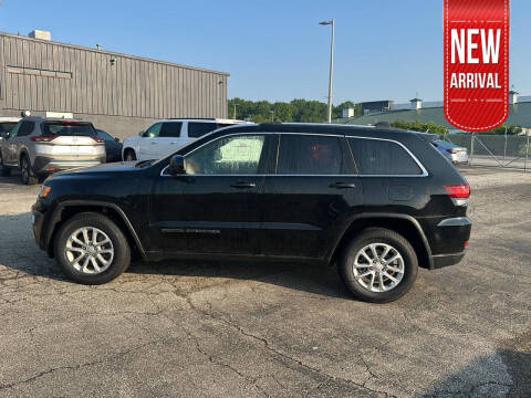 2021 Jeep Grand Cherokee for sale at Auto Center of Columbus in Columbus OH