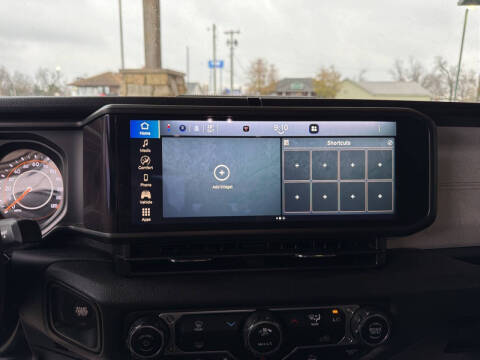 2025 Jeep Gladiator NightHawk