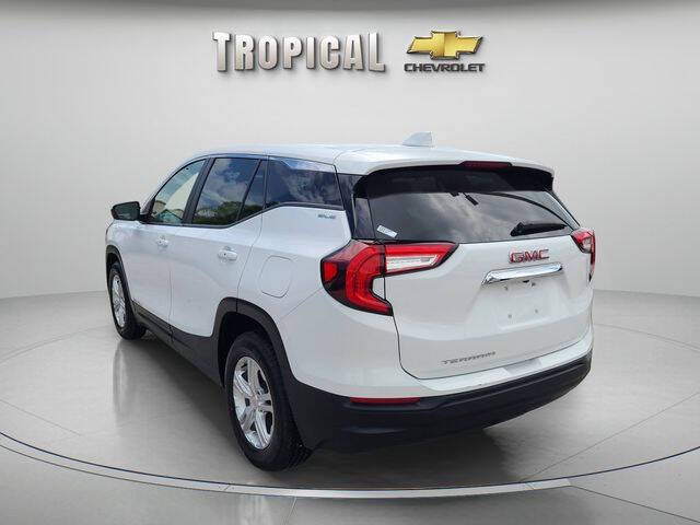 2024 GMC Terrain SLE