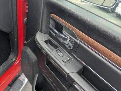 2016 RAM 3500 Laramie