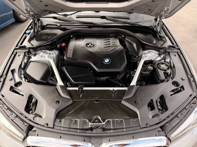 2021 BMW 5 Series 530i