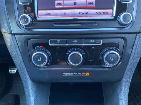 2013 Volkswagen GTI Base PZEV