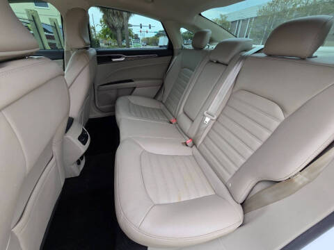 2017 Ford Fusion Energi SE Luxury