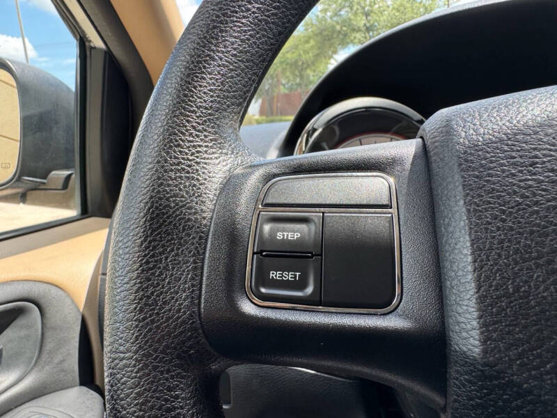 2014 Dodge Grand Caravan SE