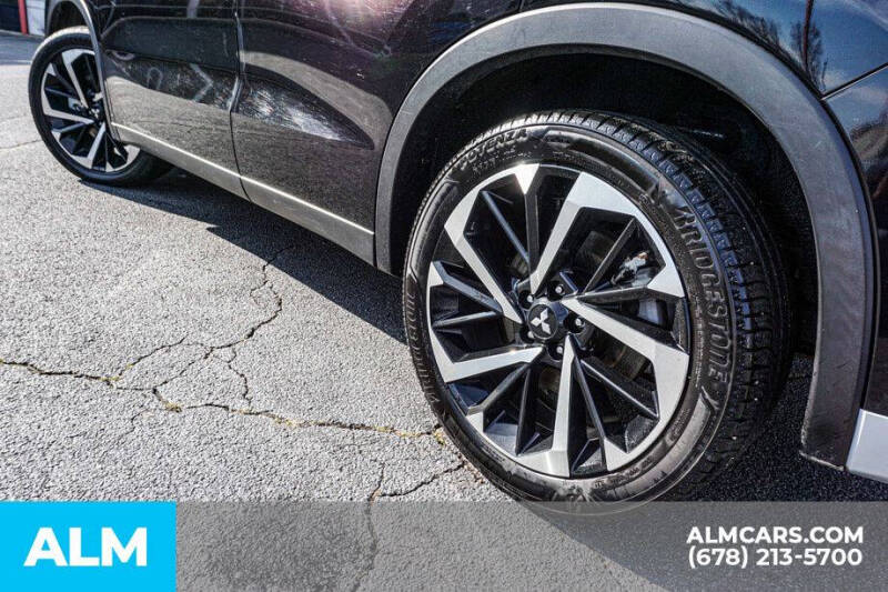 2023 Mitsubishi Outlander SE