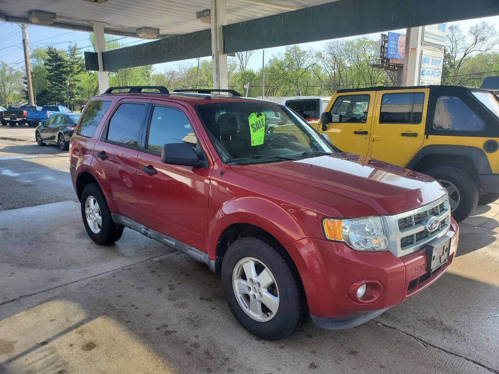 Dk. Red 2011 Ford Escape XLT XLT 4dr SUV 2