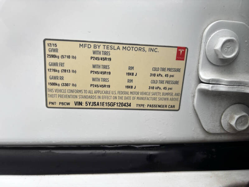 2016 Tesla Model S 70