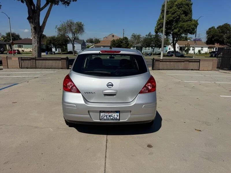 2011 Nissan Versa 1.8 S