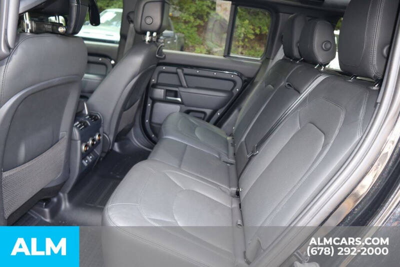 2023 Land Rover Defender 110 V8