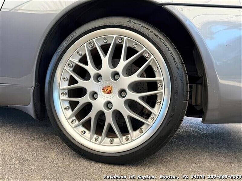 2003 Porsche 911 Carrera