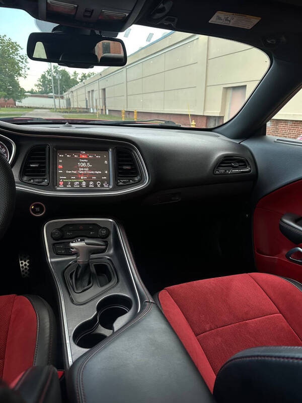 2015 Dodge Challenger R/T Plus