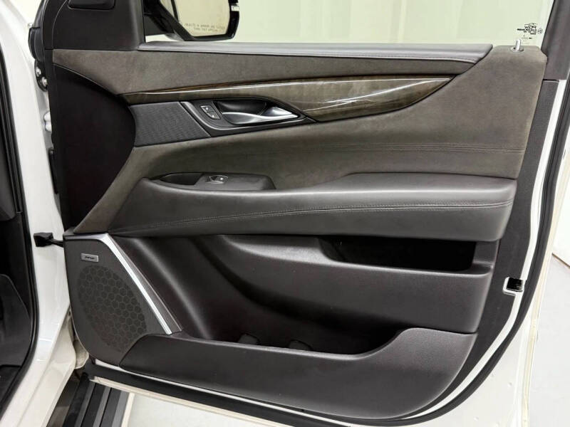 2019 Cadillac Escalade Platinum