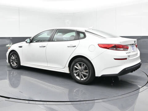 2020 Kia Optima LX