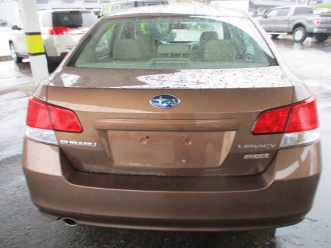 2011 Subaru Legacy 2.5i Premium