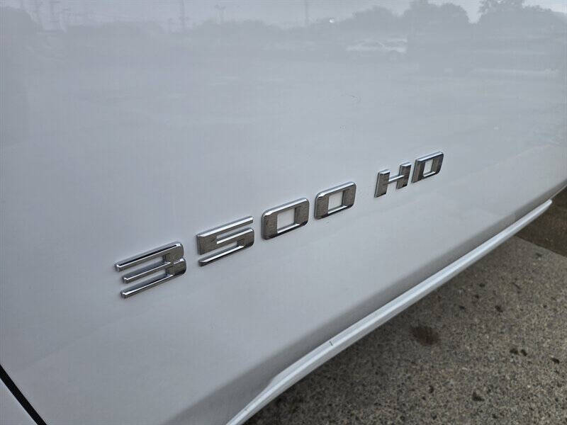 2022 Chevrolet Silverado 3500HD CC