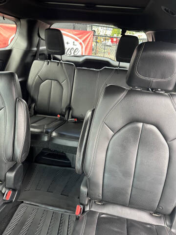 2018 Chrysler Pacifica Touring L Plus