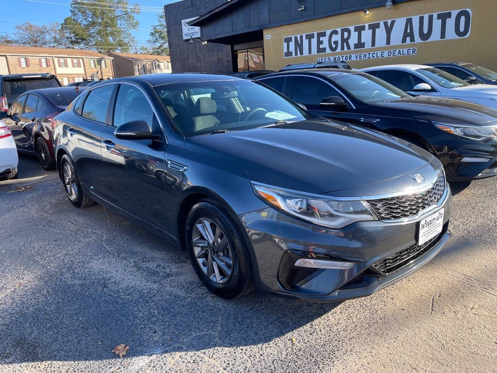 2020 Kia Optima for sale at INTEGRITY AUTO in Dothan, AL