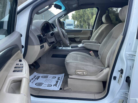 2013 Nissan Armada SV