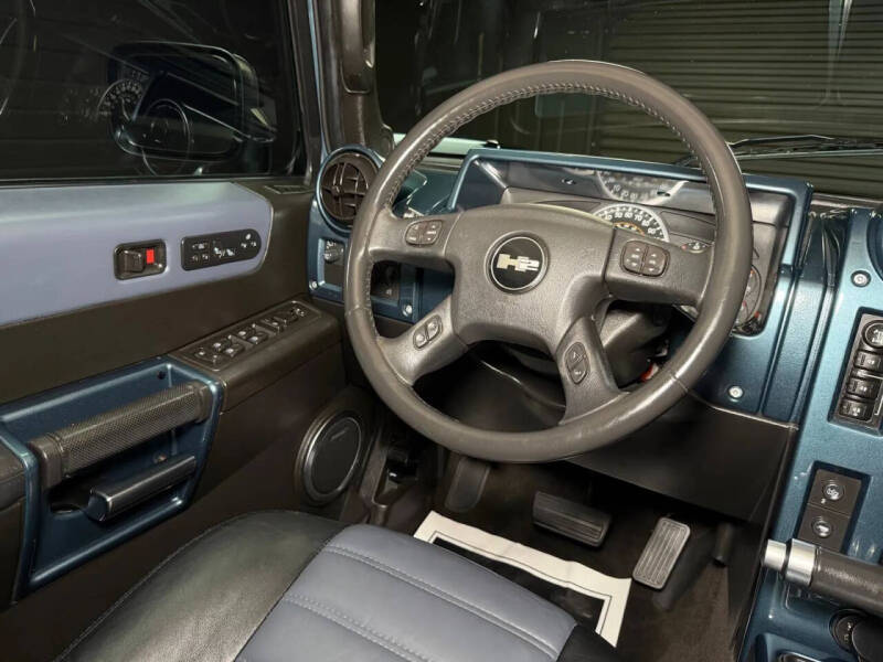 2005 HUMMER H2