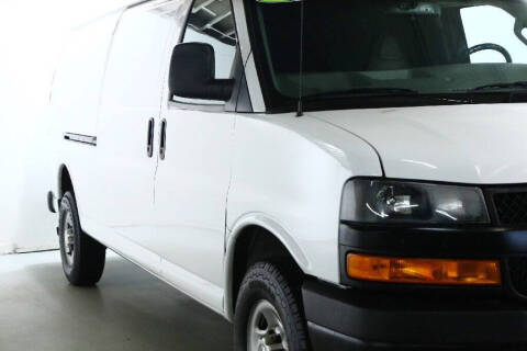 2023 Chevrolet Express 2500