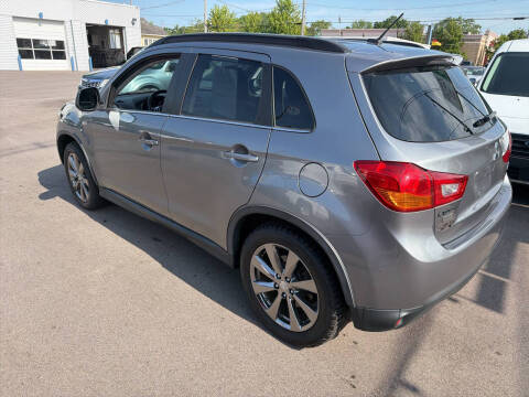 2013 Mitsubishi Outlander Sport LE