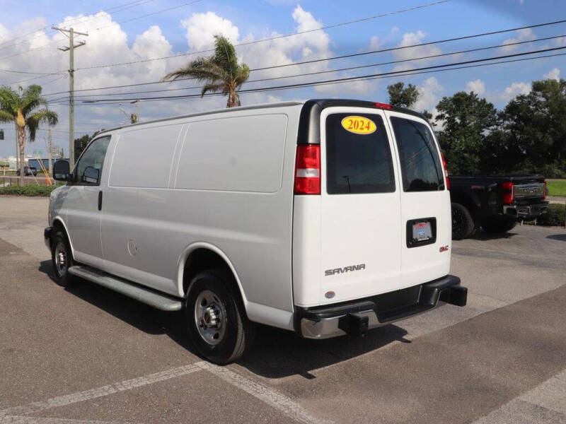 2024 GMC Savana 2500