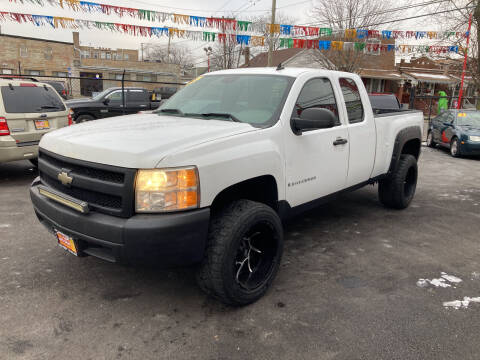 2008 Chevrolet Silverado 1500 for sale at RON'S AUTO SALES INC in Cicero IL