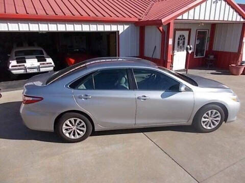 2016 Toyota Camry LE