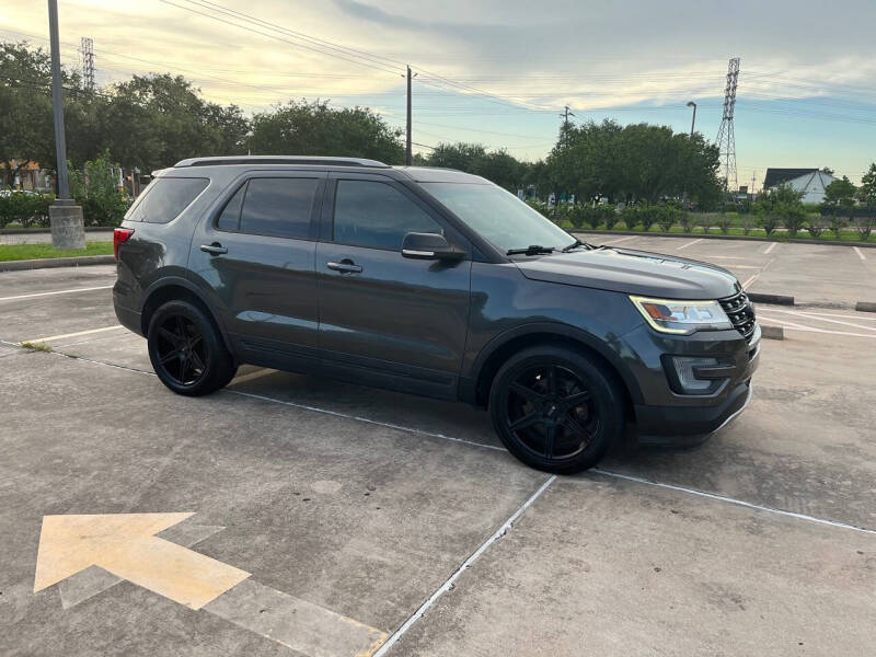 2016 Ford Explorer XLT