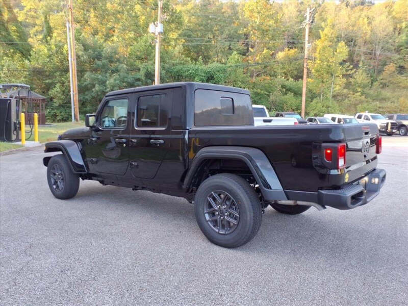 2025 Jeep Gladiator Sport S