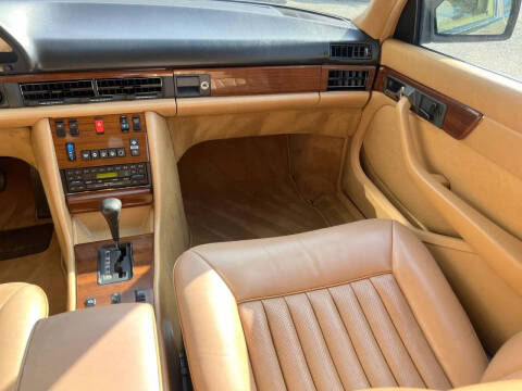 1985 Mercedes-Benz 380-Class 380 SE