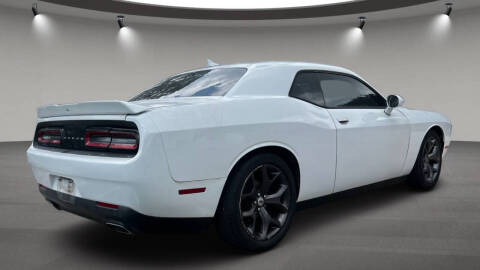2018 Dodge Challenger SXT Plus
