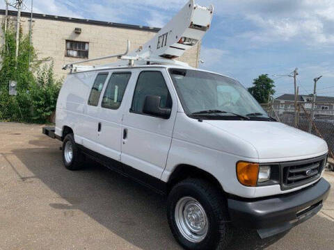 2005 Ford E-Series E-350 SD