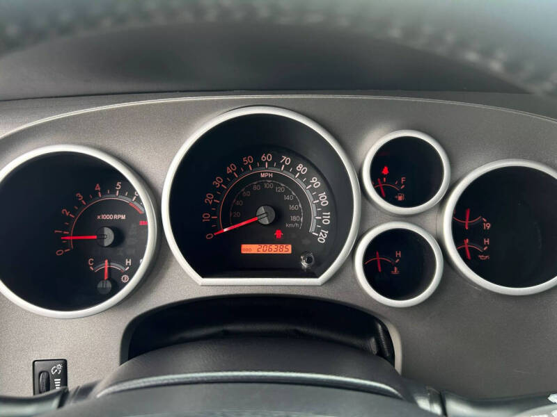 2015 Toyota Sequoia SR5