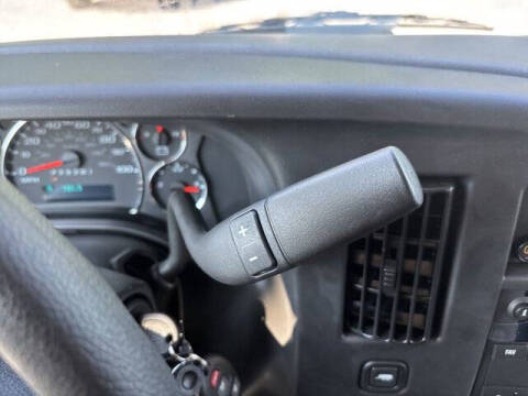 2025 Chevrolet Express 2500