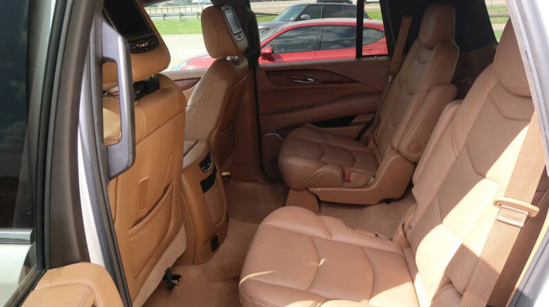 2017 Cadillac Escalade Platinum