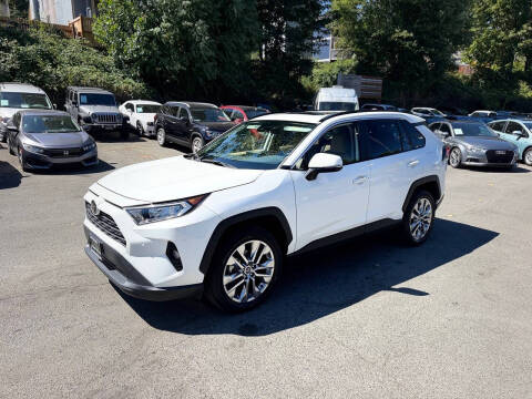 2019 Toyota RAV4 XLE Premium