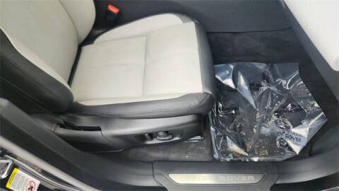 2024 Land Rover Range Rover Velar P250 Dynamic SE