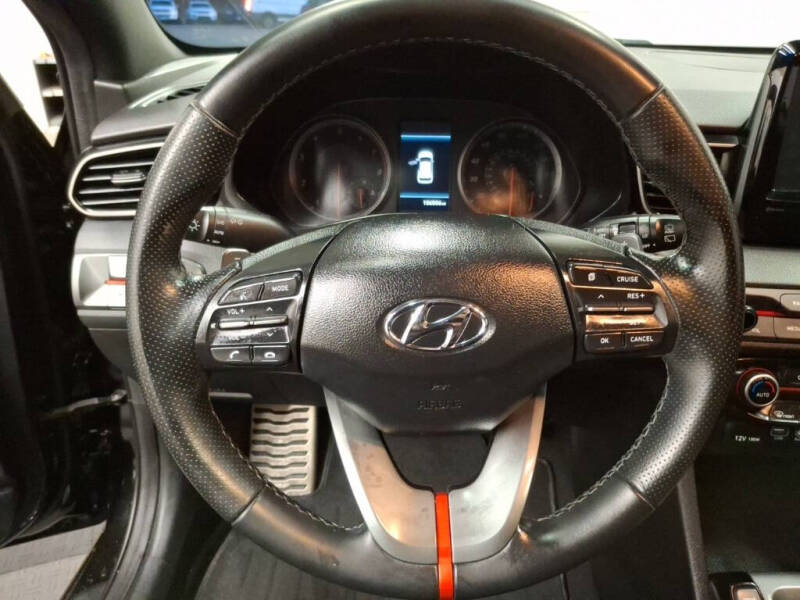 2019 Hyundai Veloster