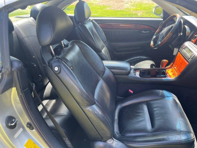 2002 Lexus SC 430