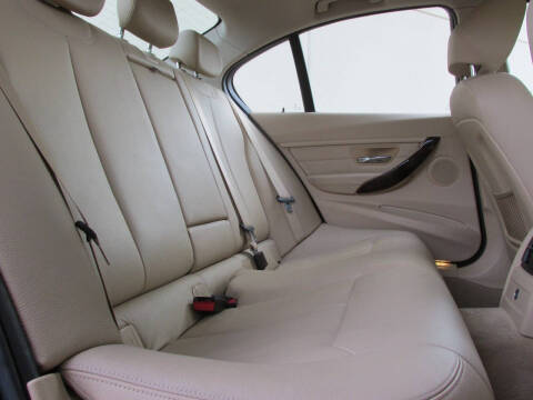 2013 BMW 3 Series 328i