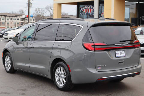 2022 Chrysler Pacifica Touring L